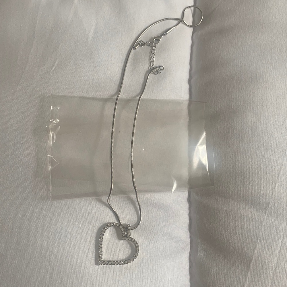Silver heart necklace